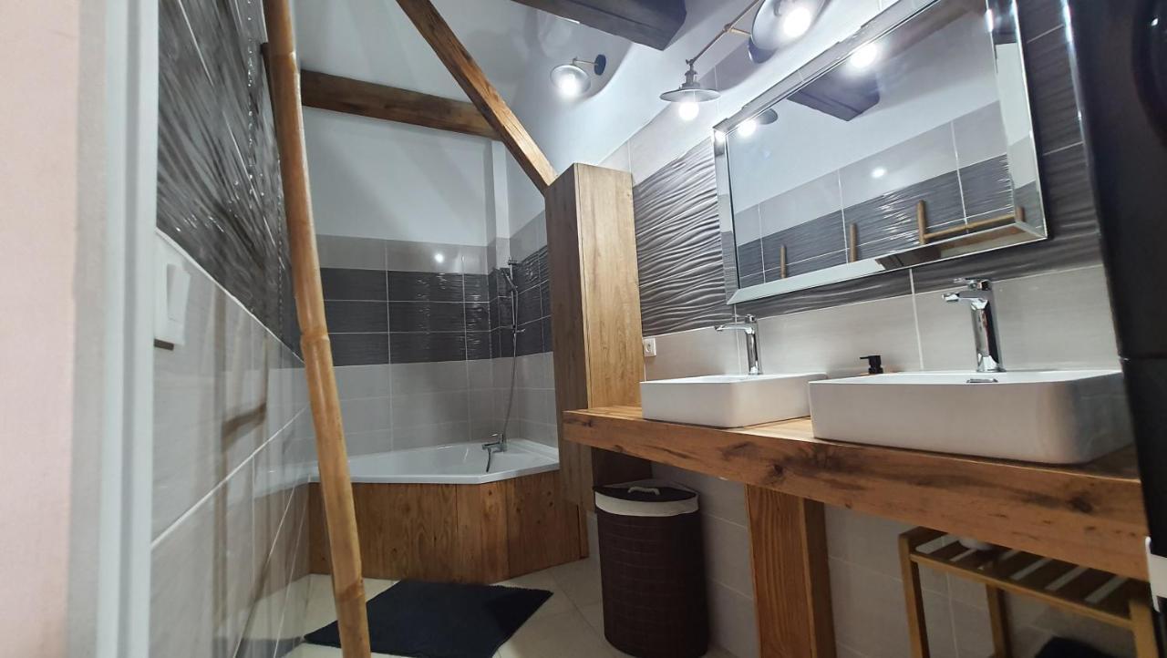 Beau T4 Au Coeur Du Centre Ville 나르본 외부 사진